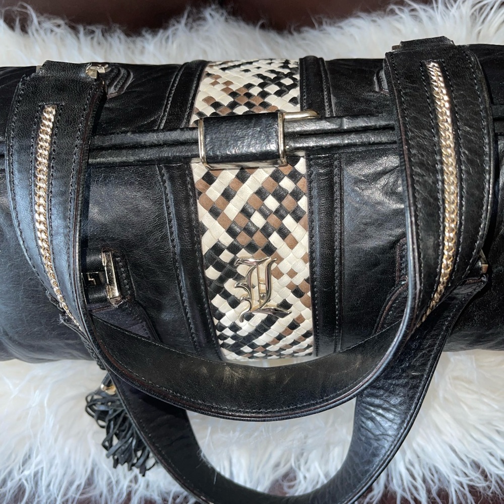Authentic Black and cream L.A.M.B
Satchel Handbag by Gwen Stefani - Picture 9 of 14